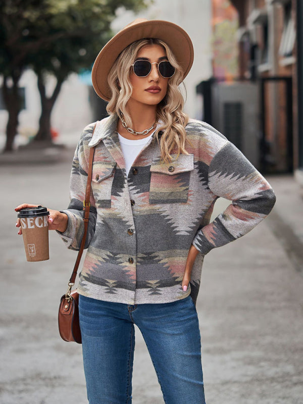 New geometric pattern short loose lapel pocket buttons women's woolen coat