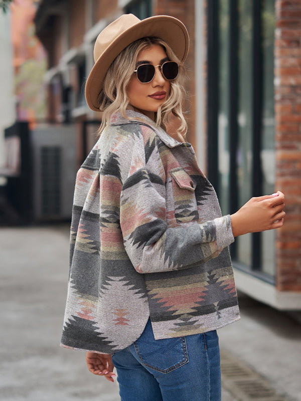 New geometric pattern short loose lapel pocket buttons women's woolen coat